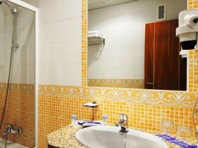 Sercotel Tribuna 3*